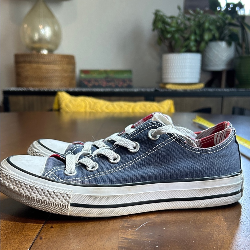 Converse All Star Red White and Blue Sneakers. Women’s size 6. Double tongue. - Picture 6 of 9